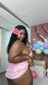 😈 de Charlotte-Wright Foto 6