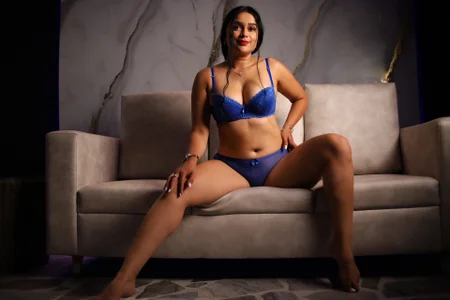 Megancoxx: Close to You ( 4 фото)