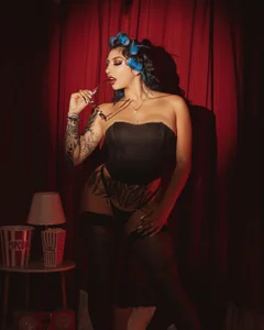 SaturnooStonee Halloween 🎃 Pic