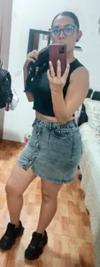 Chloe_Milf_ Casual day😏 Pic 7