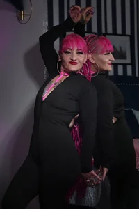 AzuraRousse Public Pic 2