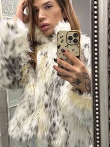 Coco_Chanell_ Public Foto 2