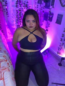 Agatha_humidity: your girl in black ( 4 фото)