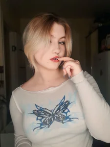 Public de lovelyy_julia  Imagens