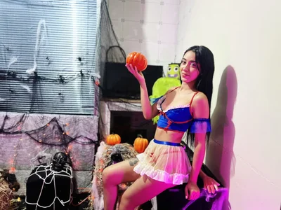 HinamiLennox happy halloween 🎃💀🎀 Billede 4