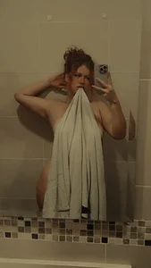 hottie_couplee before sex in the bathroom Pic 7