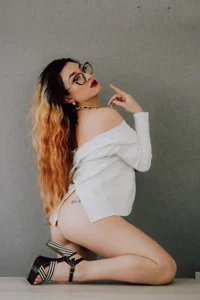 AmbarSantany: Latin charm 🎀😍 ( 3 фото)