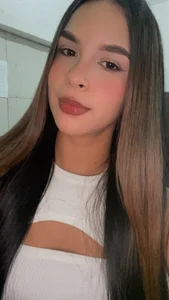 Public de halley5_  2 photos