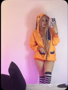 AlannaViera RUNA YOMOZUKI COSPLAY Pic