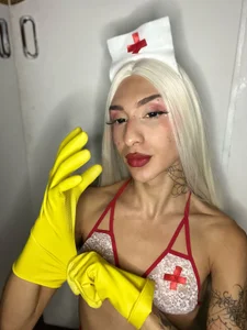 MadisonWood01 Your favorite nurse Foto 3