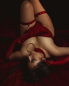 samanthawalle: Sexy Body ❤️‍🔥 ( 5 фото)