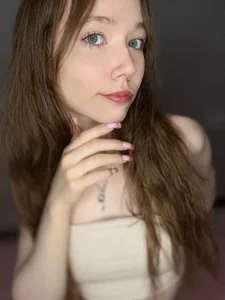 Velvet_Daisy Public Pic 9