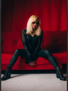 im_merlina How does this red look on me?😈 Pic 3