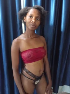 PussyFarrie Public Pic 6