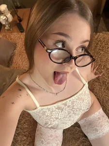 Taya od Secret_Materiaiz  snímek