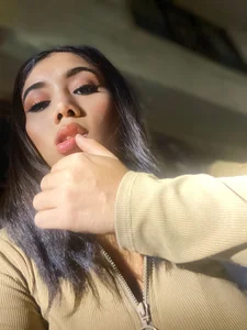 Skarlethvilla1 curvy  3টি ছবি