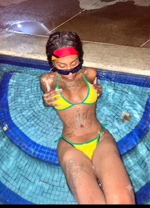 Taty_BigCock_Ts Public Billede 2