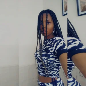 Tiffany_Alessa Public 사진 4