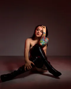 KatherineBond 🖤🖤 صورة واحدة|KatherineBond 🖤🖤 صورتان|KatherineBond 🖤🖤  6 صور|KatherineBond 🖤🖤  6 صورة