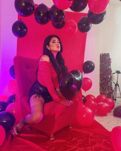 MihaCarther Velvet Temptation  2টি ছবি