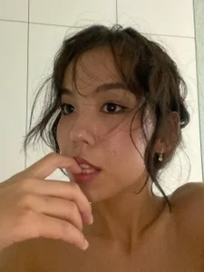 FreedaKulow swetty Elly💘  4টি ছবি