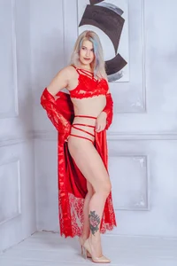 Nancyfancyy Lady in red Pic 6