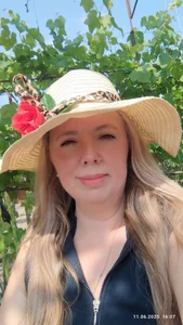 Irina3718 Sunbathing. On the roof of the house. Foto 7