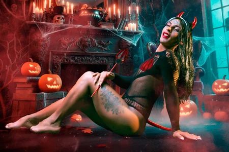 sofiaa_ferrer's Happy Halloween with you!!! Sex Photo 3