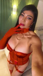 Public de Bellahmilf  6 Imagens