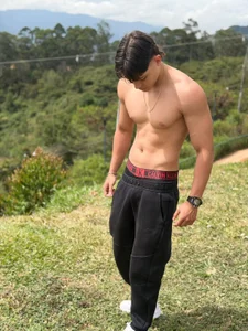 DilanMiller_ 🍃🍃 Pic 2