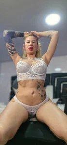 Cherry girl🍒 de Ladyy_Scarlett  5 Imagens