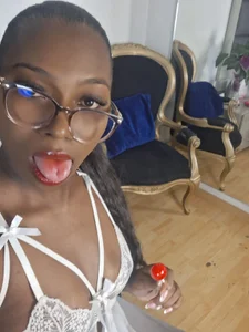 NaomyDixxon's Sexy Sex Photo 5