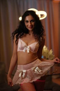 Dangerously Addictive de AlessiaDebbie  Imagens