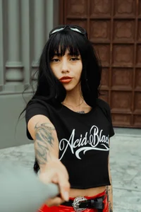 Vixen_Robinson your tough and sexy girl Pic 3