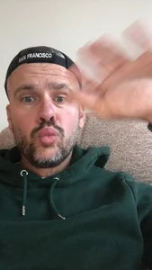 gonzo123: Public ( 4 фото)