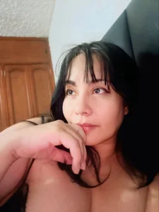 LYDIA_BOTTO Public 사진 5