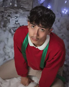 tim__fox Christmas 2025 Hình 4