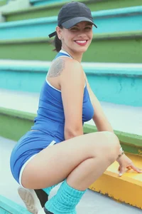 MarianaSanz Come sweat with me Pic 6