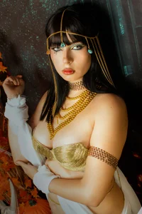 Trick or treat🎃… You decide 😈 de CHRISTY_TEIGEN4  4 Imagens