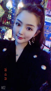 Alice-88 Public Pic 3