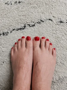 Transvirginie Mes pieds et mes mains avec du vernis!!!! slika