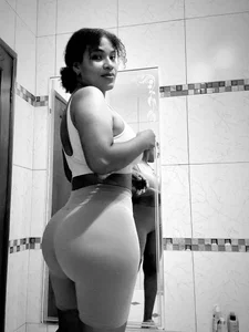 SecretLunaVIP's XXX Nude Photo 4