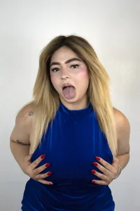 OriannaFox 💙 Pic 2