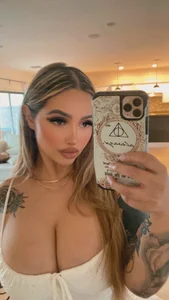itskathrinerose Public Pic 6
