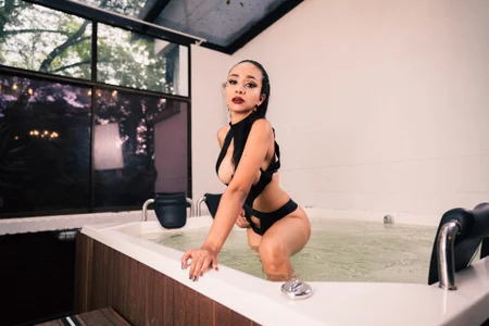 SamanthaFerrer__ As sweet as it is lethal.😈🔥🖤 зображення 5