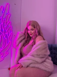 Eliss_Shyyo sexy blonde girl with big boobs 사진 6