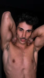 DanielCrush1のSOME PICS OF MEの 6枚の写真