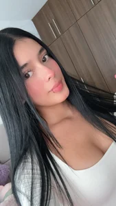 Isaaaaqueen 🤍 Foto