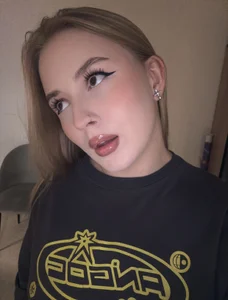 LumiMoore Public Pic 2