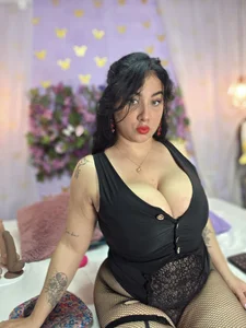 rosebigboobs kullanıcısının 🌙🖤You are my passion and my inspiration🌙🖤 albümü -  2 fotoğraf